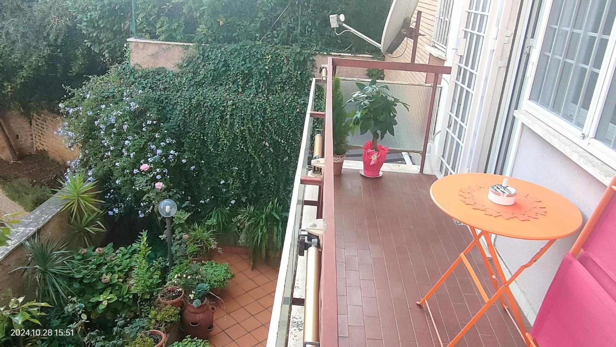 White Living R-Home Roma Esterno foto